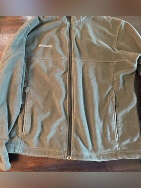 Columbia Men's Forest Green Fleece Zip Jacket